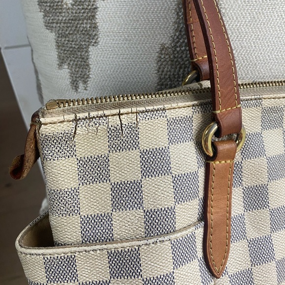 LV Damier Azur Totally - Picture 12 of 16